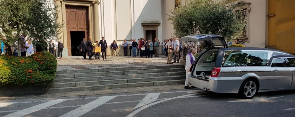 Sulbiate: i funerali dell'ex sindaco Giampiero Cavenago