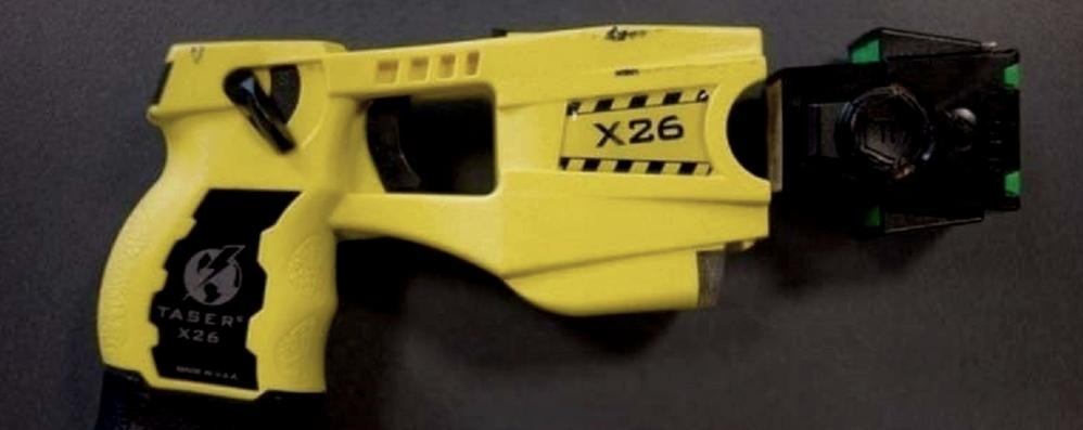 Taser alla polizia locale, l’assessore Arena: «Spero che a Monza saremo i primi in Italia»