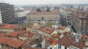 Piazza Trento e il municipio di Monza