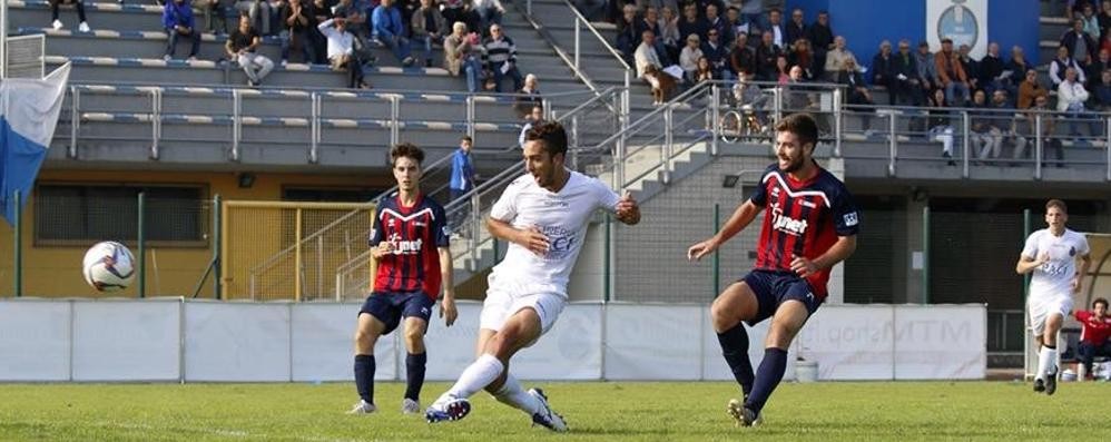 Calcio, Seregno: il gol del 2-1 di Grandi