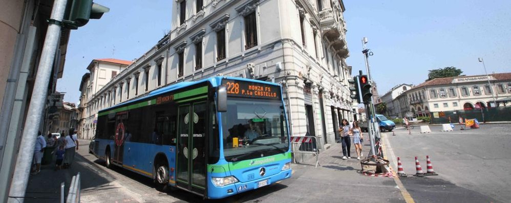 Autobus a Monza
