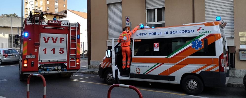 Seregno vigili fuoco via Mariani