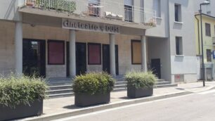 L’ingresso del cineteatro Duse