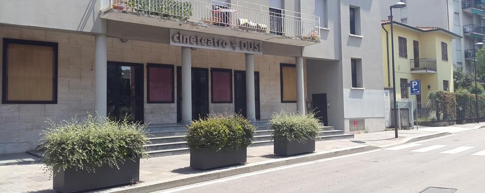 L’ingresso del cineteatro Duse