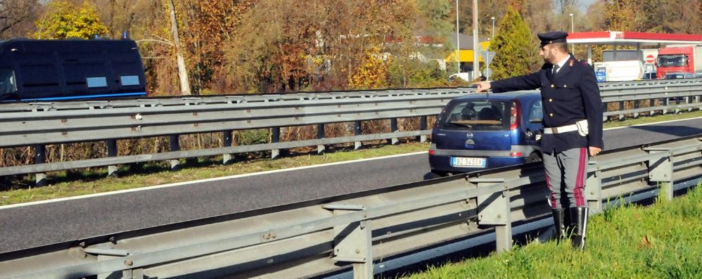 SEREGNO Un agente della polizia stradale in servizio