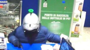 Il rapinatore in azione