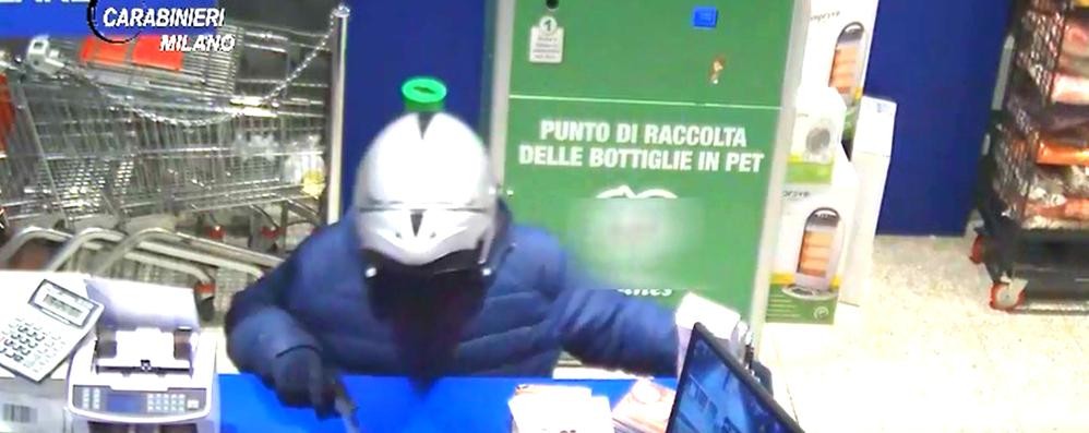 Il rapinatore in azione