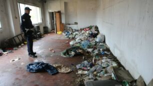Ecco quello che hanno trovato gli agenti nell’edificio