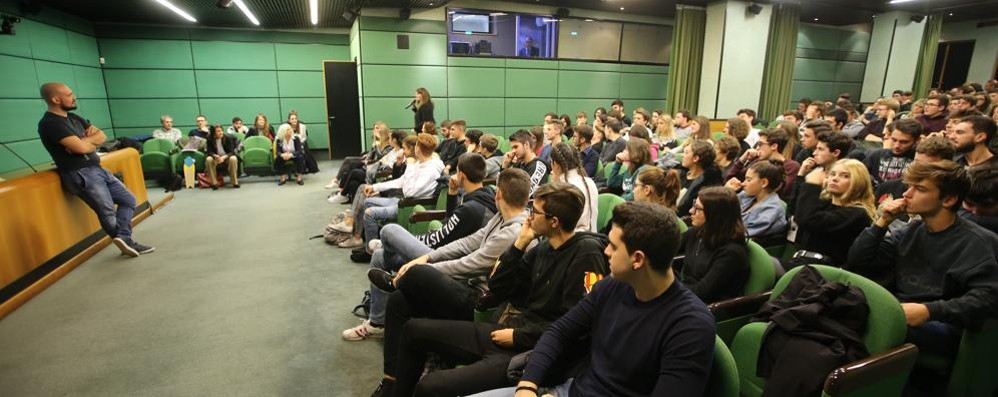Monza Assolombarda Incontro studenti laboratori azienda