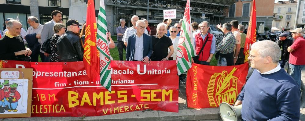 Un presidio dei lavoratori, si ripeterà venerdì 16