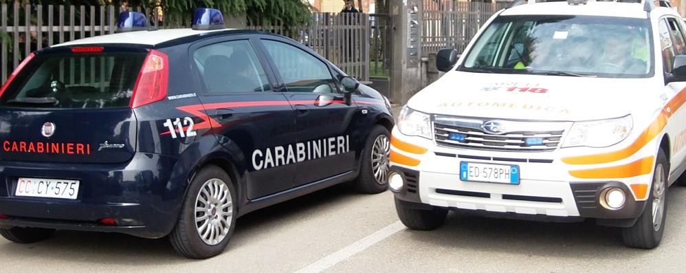 FOTO ARCHIVIO CARABINIERI E AUTO MEDICA