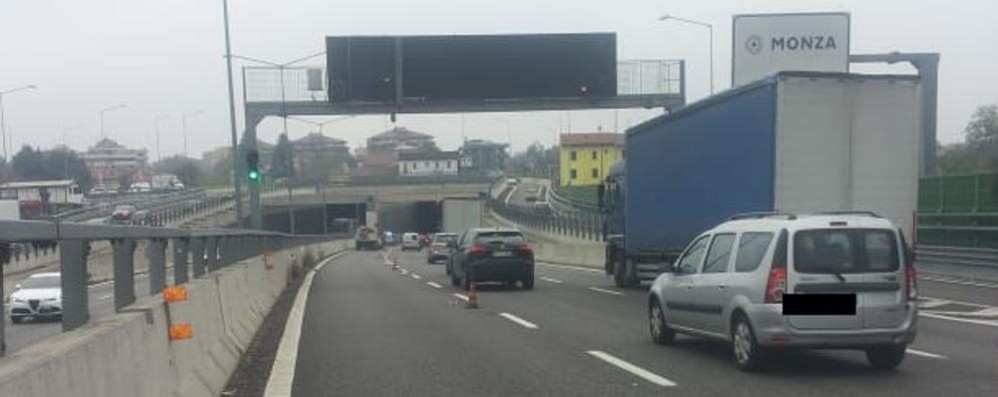 Statale 36, tunnel Monza coda riduzione corsie