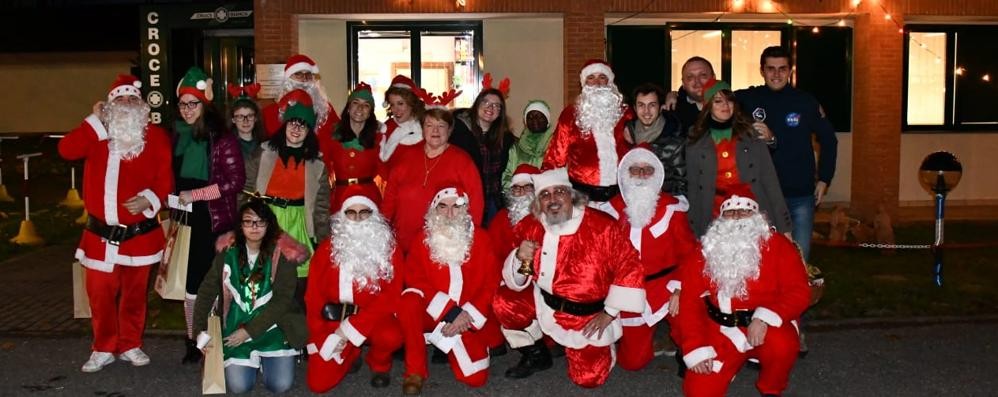 Giussano Babbo natale Croce Bianca