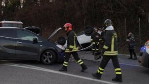 L’incidente con auto ribaltata lungo la Sp41 a Giussano in direzione Arosio