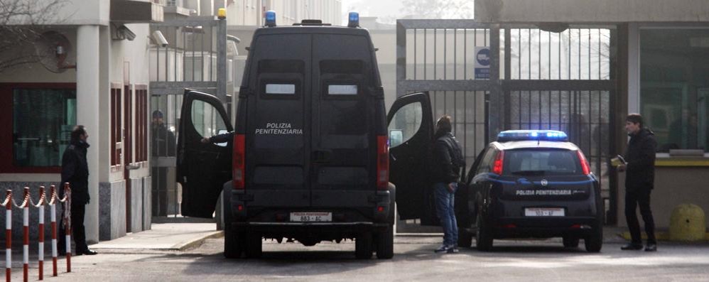 L’ingresso del carcere di Monza