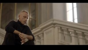 Musica: il nuovo video di Ramazzotti girato in Villa reale a Monza