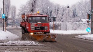 Seregno - Uno spazzaneve - foto d’archivio