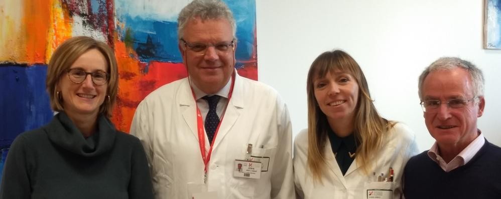 Monza ricercatori Fondazione Monza Brianza per il bambino e la sua mamma: al centro il professor Andrea Biondi