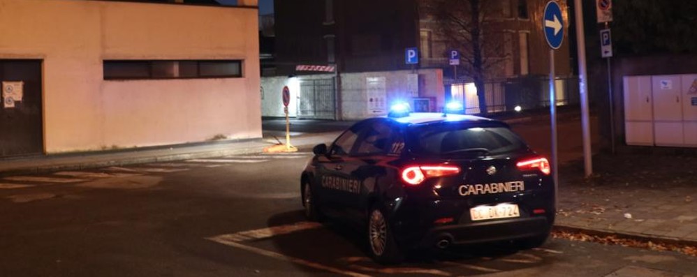 Un’auto dei carabinieri