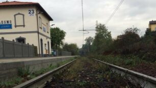 stazione lesmo linea seregno carnate macherio sovico ferrovia trenord