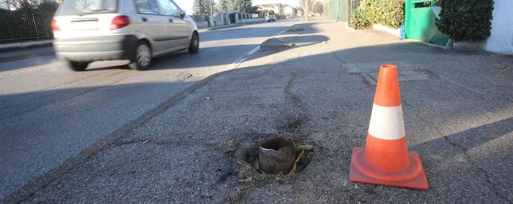 Brugherio Caduta palo via Volturno