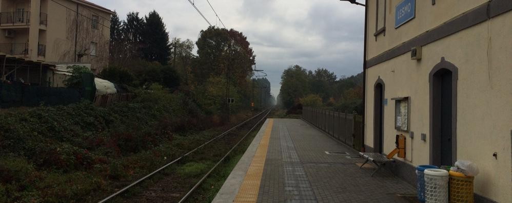 La stazione ferroviaria di Lesmo lungo la Seregno-Carnate