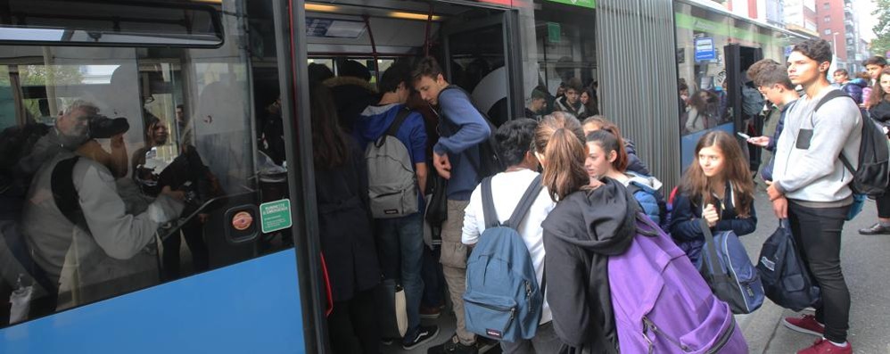 Autobus di linea a Monza