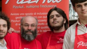 Nico Campora con i ragazzi di PizzAut