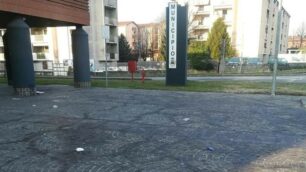 Il piazzale davanti al municipio di Bernareggio
