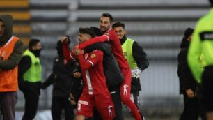 Calcio: Monza-Fano 1-0, la festa al gol di Anastasio