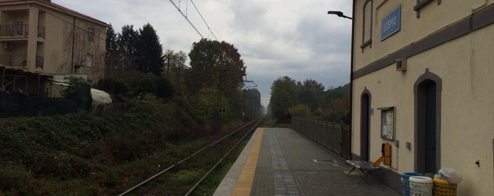 La stazione di Lesmo e i binari vuoti