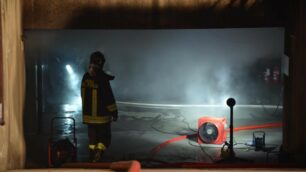 Triuggio: case invase dal fumo per un incendio in box