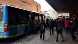 Il terminal degli autobus a Vimercate