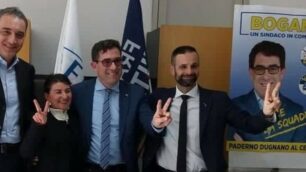 La presentazione della candidatura di Bogani, secondo da destra, sostenuto da Lega e Fratelli d’Italia