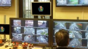 Telecamere una centrale di controllo - foto d’archivio