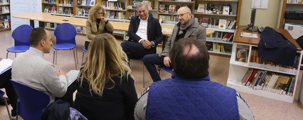Monza Giornale Carcere: il sindaco Dario Allevi ha incontrato la redazione di Oltre i confini, realizzato con il Cittadino