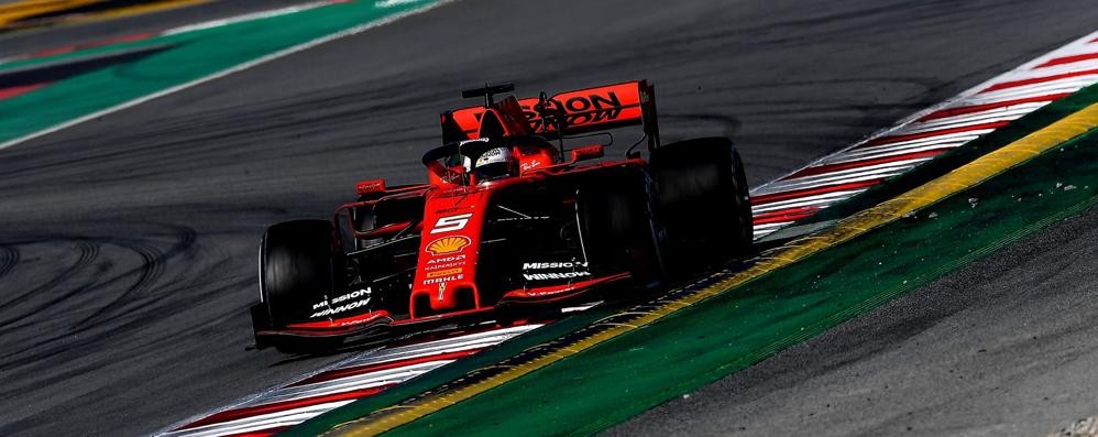 La Ferrari durante i test di Barcellona