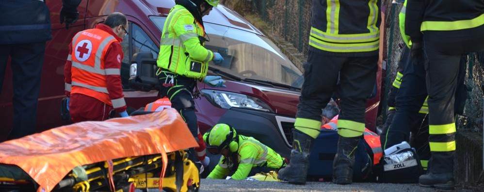 50enne di seveso travolto da un furgone