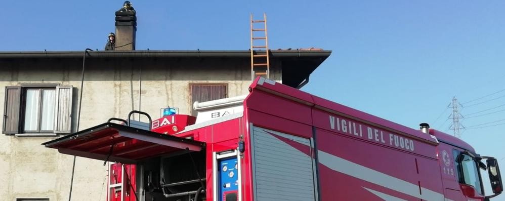 Vigili del fuoco a Copreno di Lentate sul Seveso