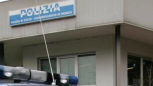 L’insegna del commissariato di viale Romagna