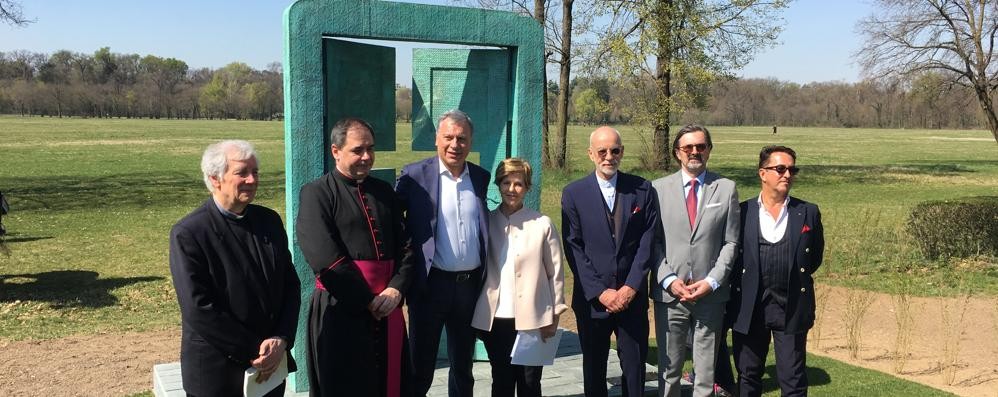 Monza inaugurazione opera Havadtoy per messa Papa Francesco al Parco