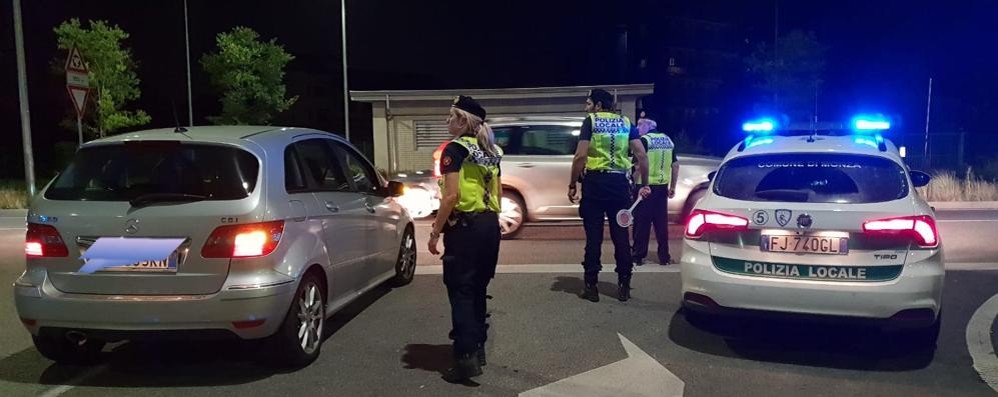 Una pattuglia della polizia locale