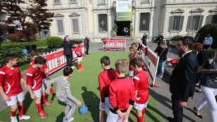 Calcio: Monza e Rinascente in campo in largo Mazzini