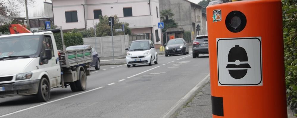 lissone velo ok via mascagni colonnine arancioni autovelox