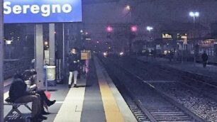 La stazione di Seregno di sera