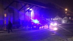 Controlli dei carabinieri alla stazione di Monza