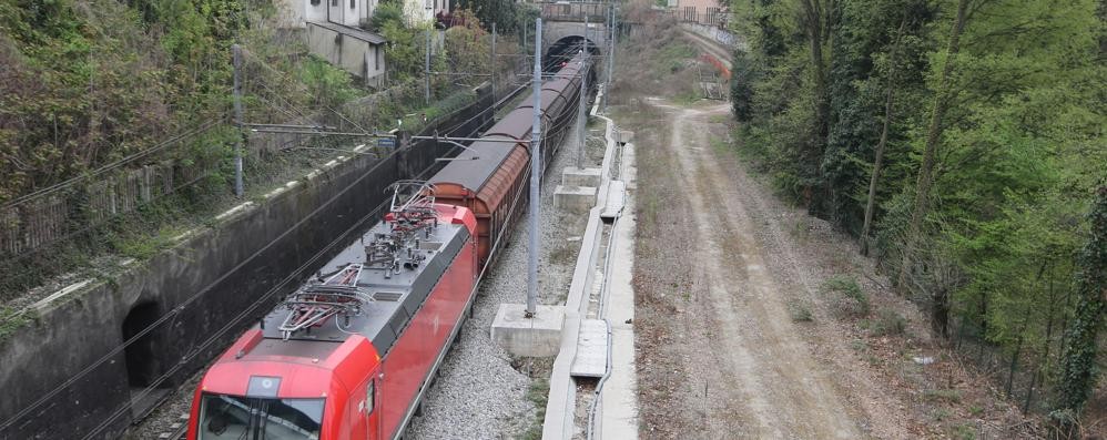 Monza treno merci