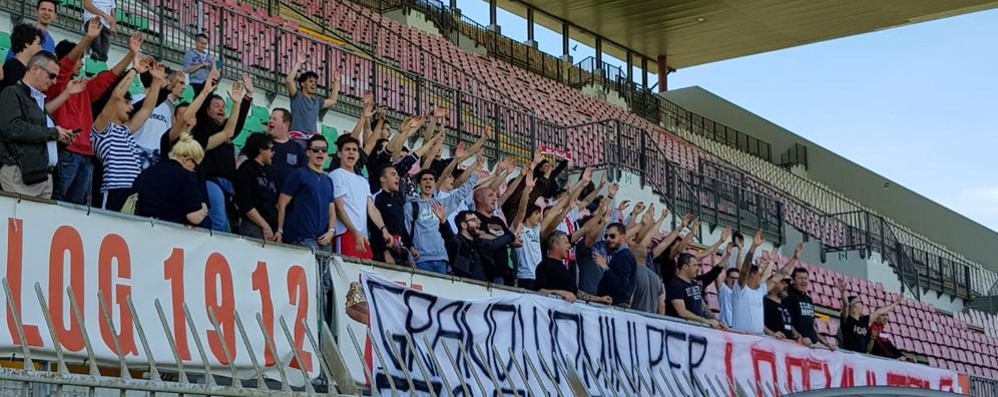 Monza calcio, ultras alla rifinitura pre ritorno con l'Imolese