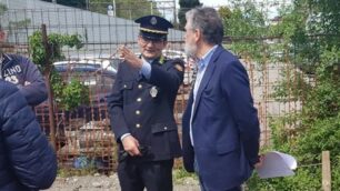 Lissone: parcheggione aperto lunedì 6 tra le polemiche. Il comandante della Polizia locale Ferdinando Longobardo nella zona del parcheggio