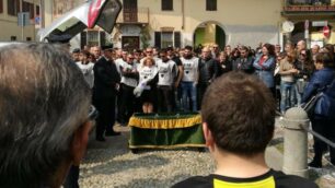 Cavenago: il funerale dell’operaio morto sul lavoro, Gabriele di Guida